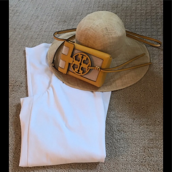 Stretch jeans with elastic waist. Two pocket back - Picture 3 of 6